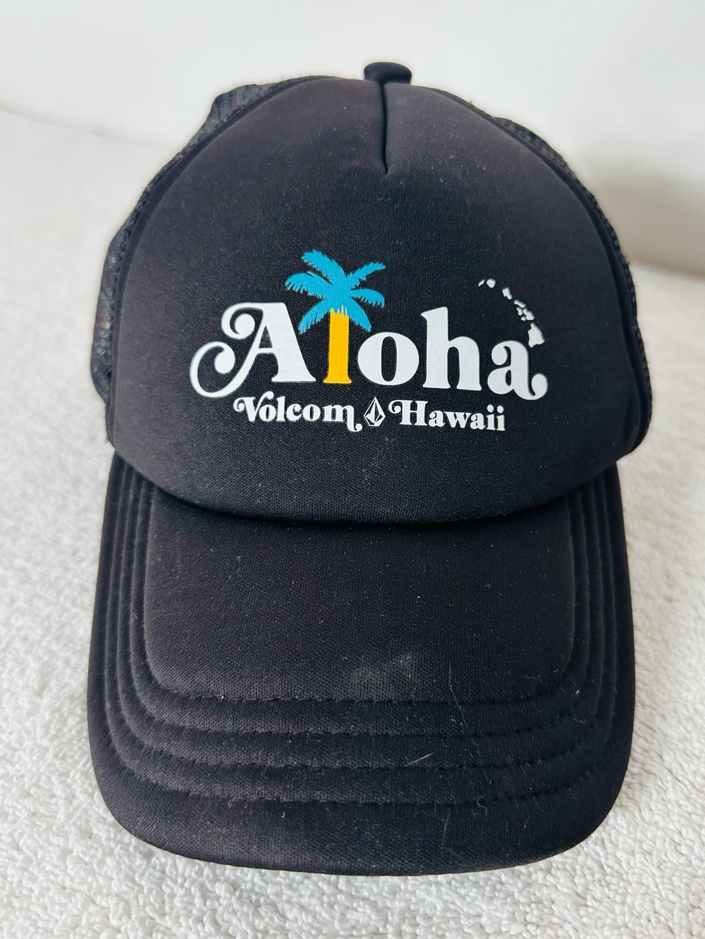 Volcom Hawaii Black Mesh Trucker Hat Aloha Foam Snapback Surf Boardwear